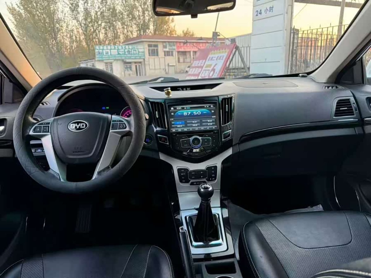 BYD SuRui 2014 immagine di auto #6