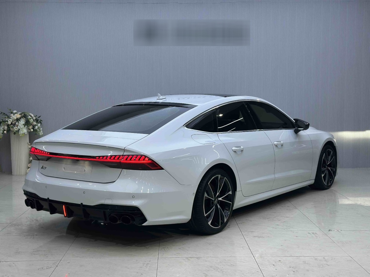 Audi A7 2021 car image #6