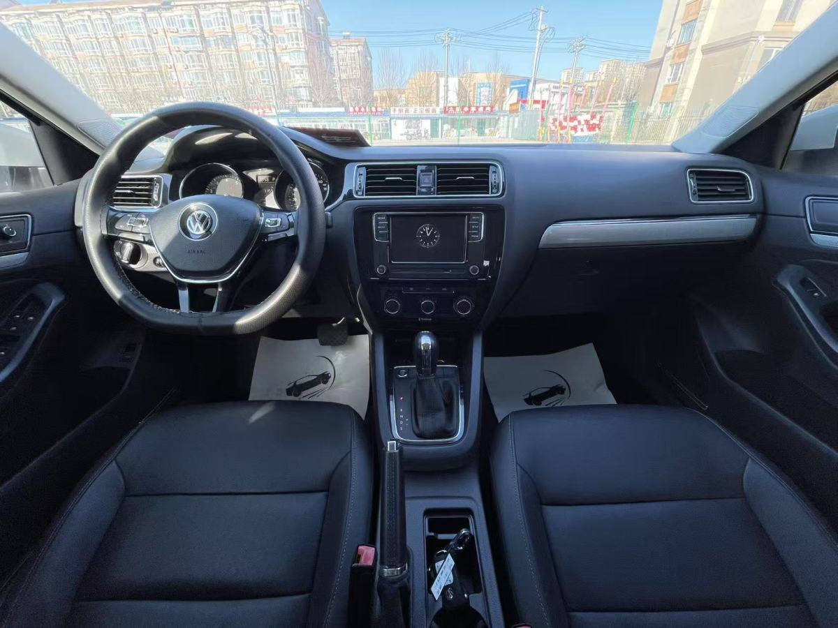 Volkswagen Sagitar 2017 immagine di auto #6