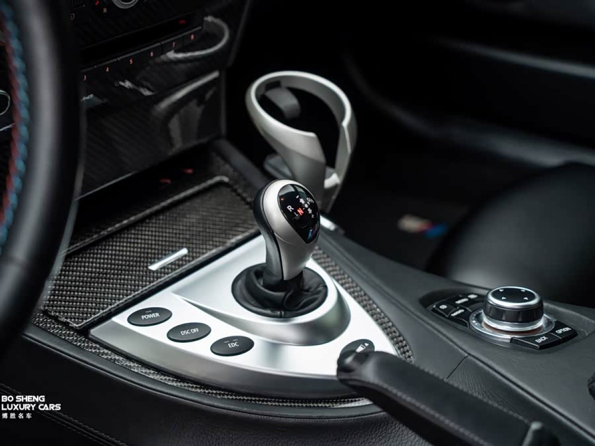 BMW M6 2010 #6 BMW M6 2010 car image #6