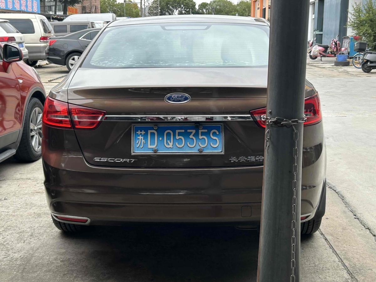 Ford Escort 2015 #6 Ford Escort 2015 immagine di auto #6