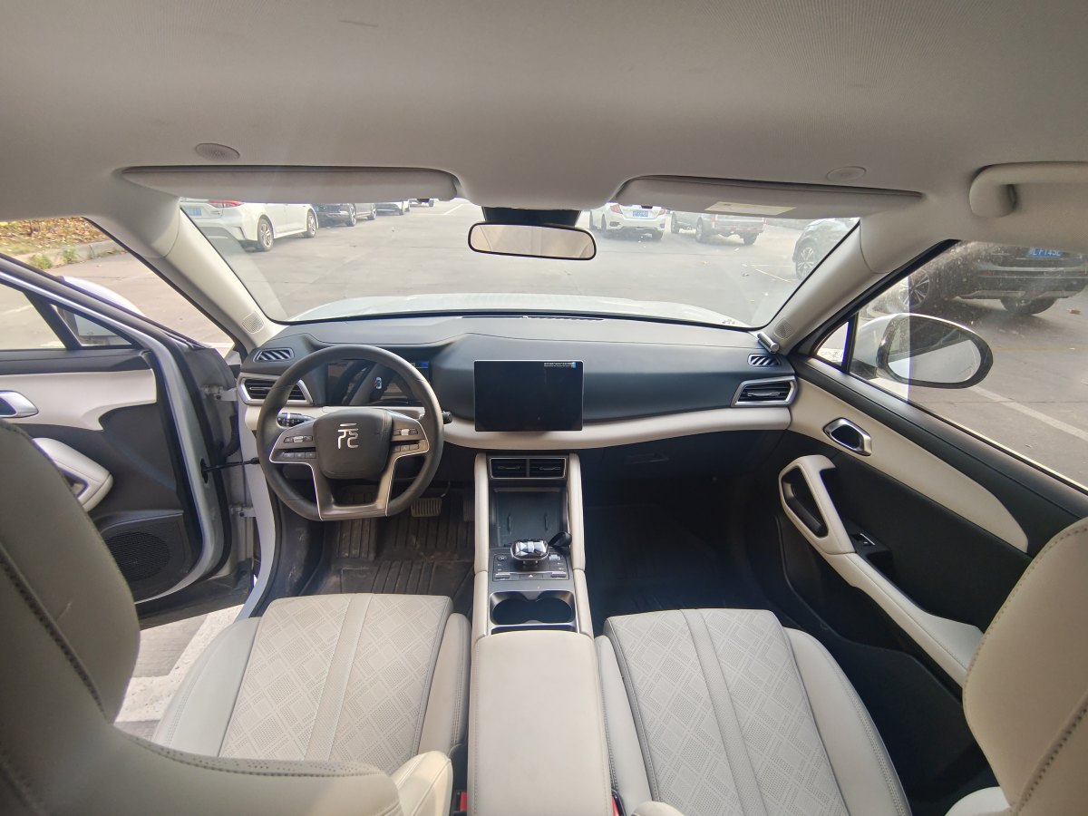 BYD Yuan 2024 immagine di auto #6