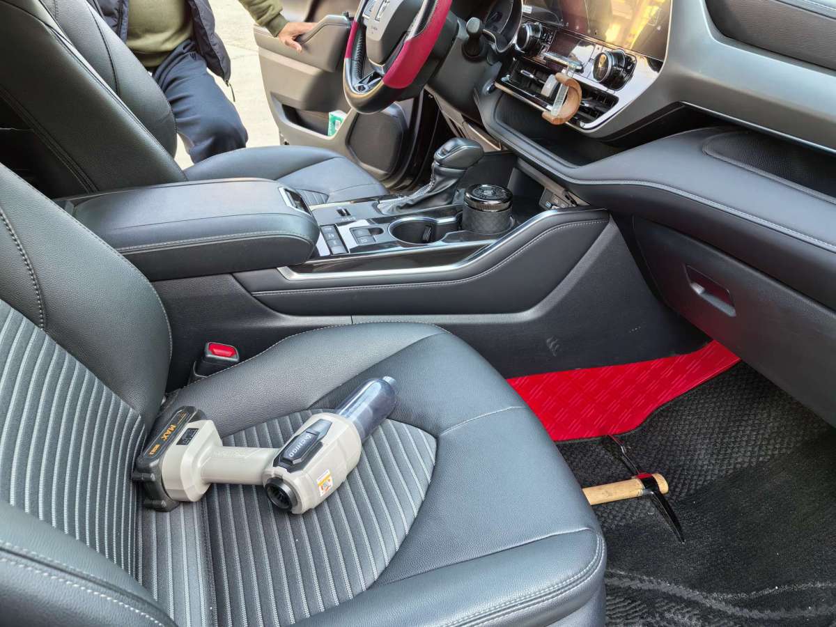 Toyota Crown Kluger 2023 car image #6