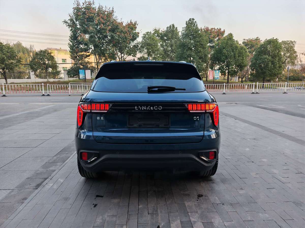 Lynk & Co 01 2019 car image #6