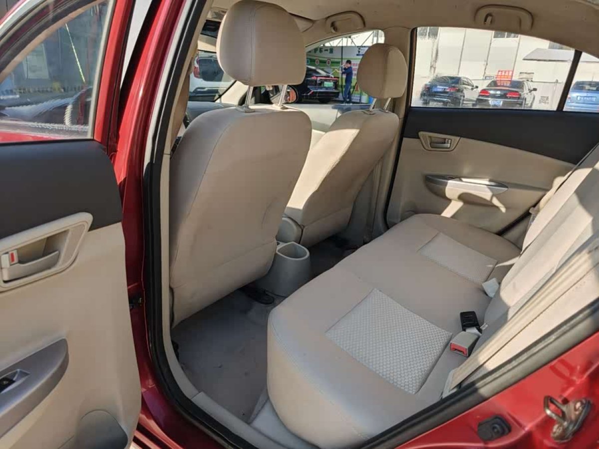 Changan Alsvin V5 2014 car image #6