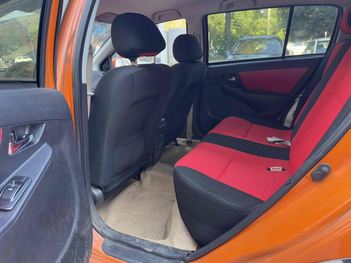 GEELY Golden Eagle 2013 immagine di auto #6