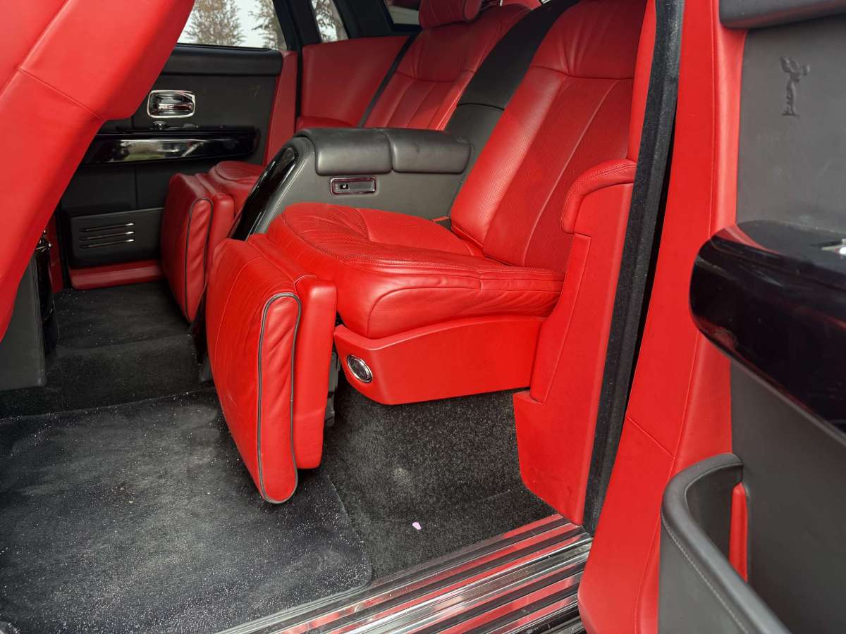 Rolls-Royce Phantom 2012 car image #6