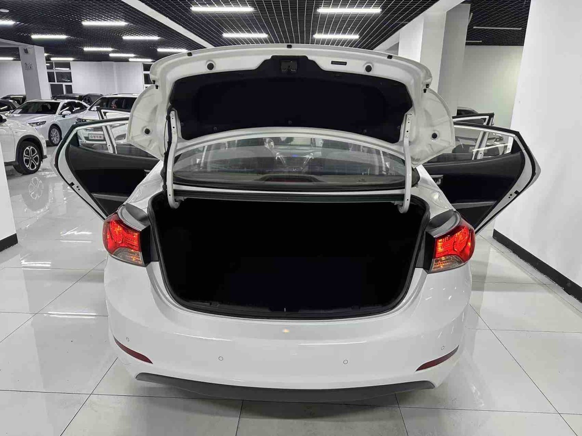 Hyundai Elantra MD 2015 #6 Hyundai Elantra MD 2015 car image #6