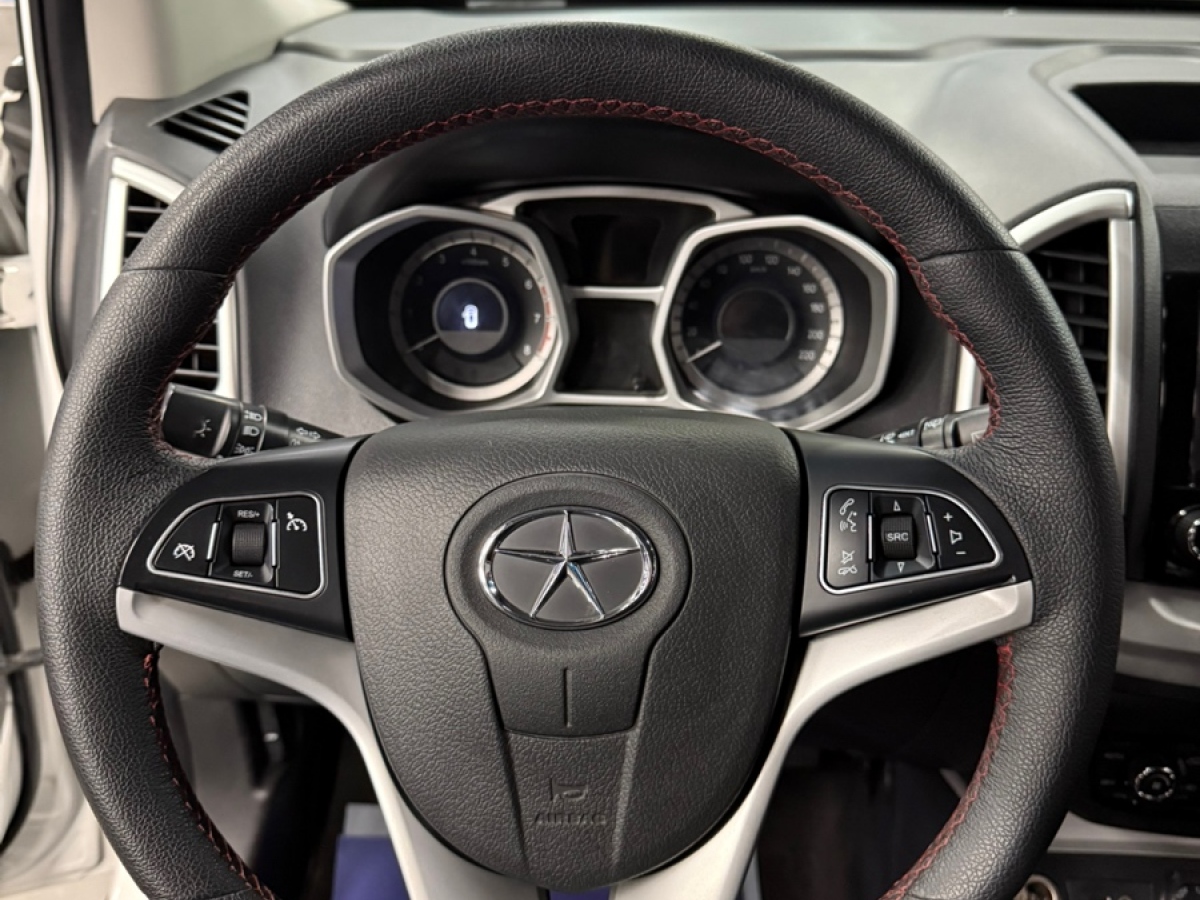 JAC 2015 #6 JAC 2015 car image #6