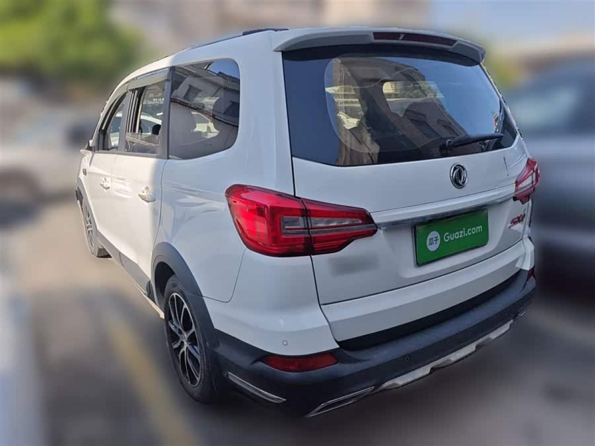 Forthing SX6 2019 car image #6