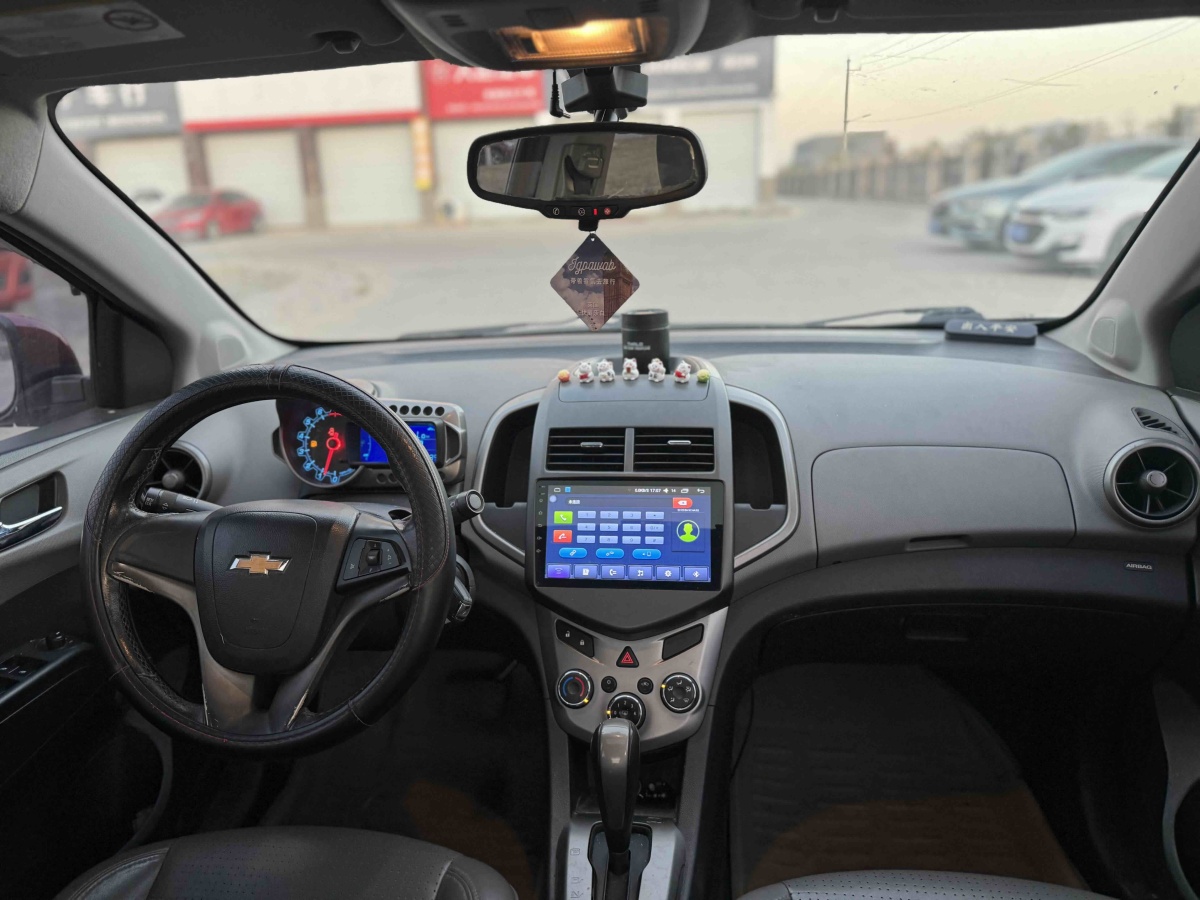 Chevrolet Aveo 2013 #6 Chevrolet Aveo 2013 car image #6