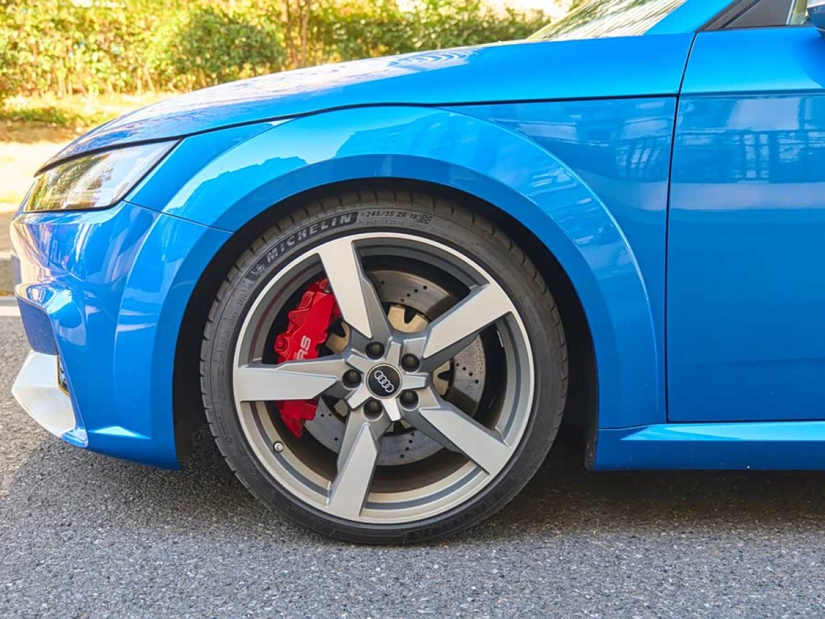 Audi TT RS 2020 car image #6