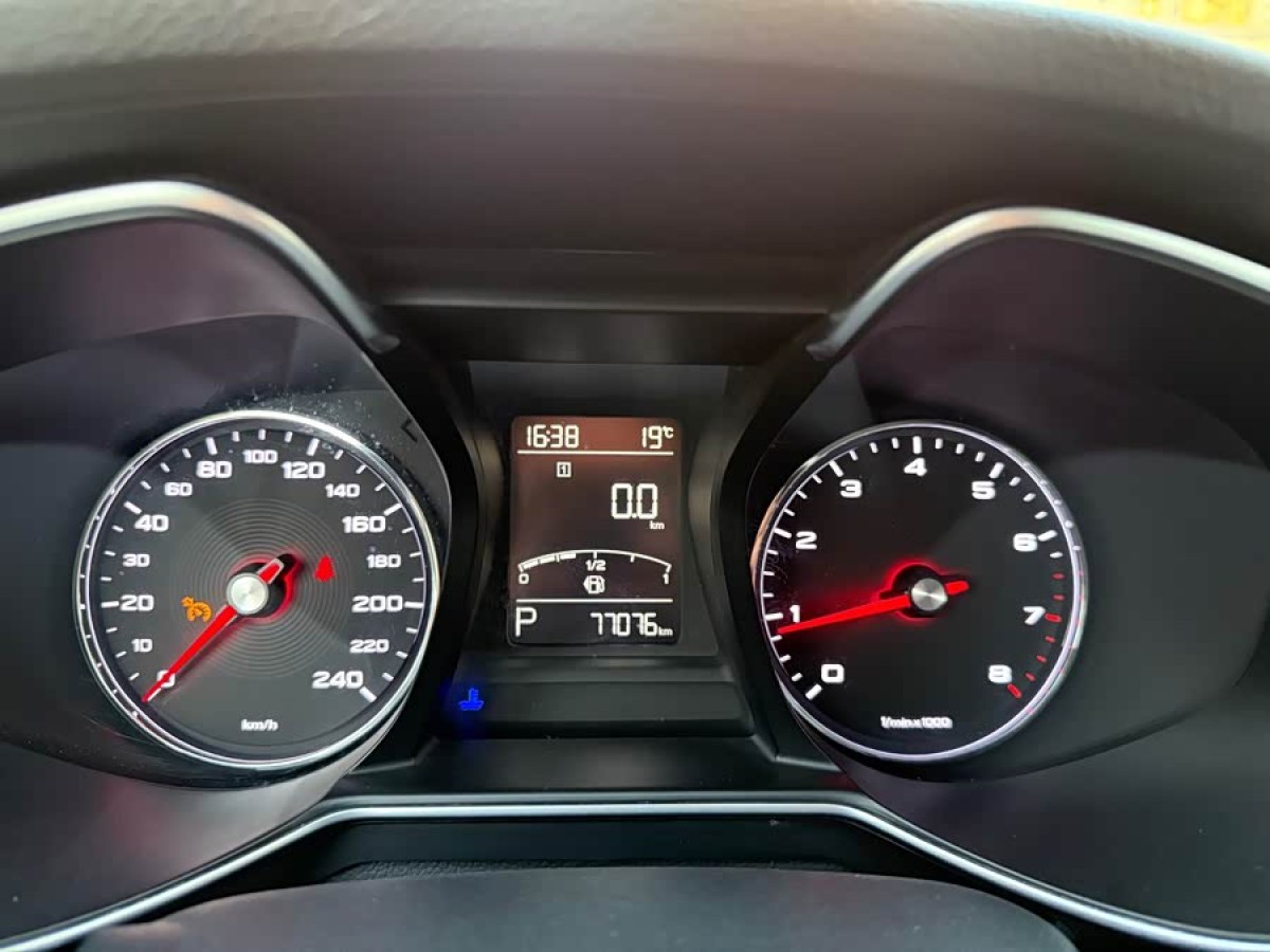 MG 6 2020 car image #6