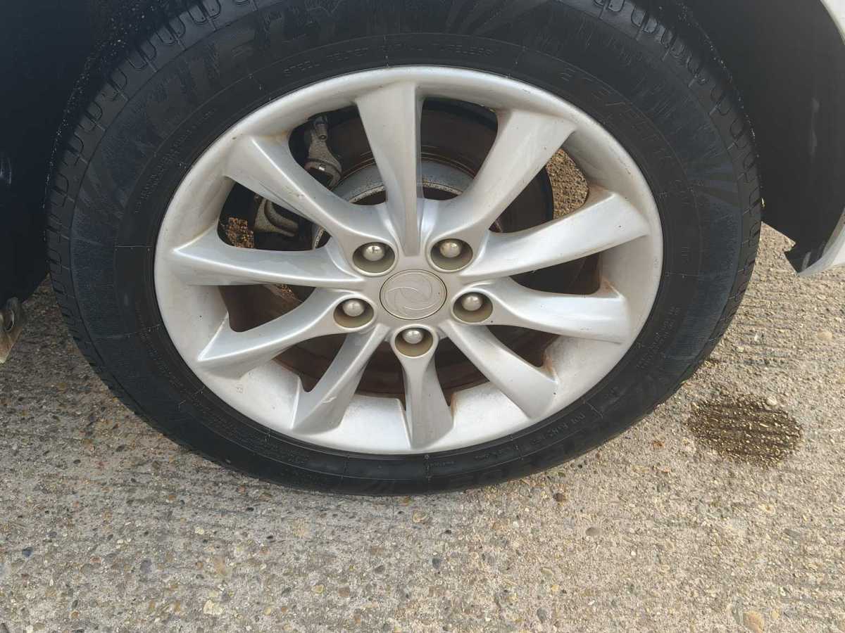 Forthing JOYEAR S50 2016 imagem de carro #6