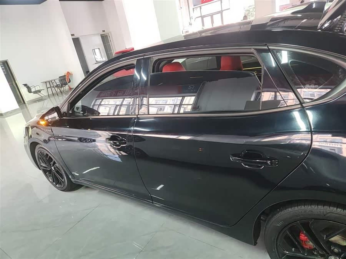 MG 6 New Energy 2020 car image #6