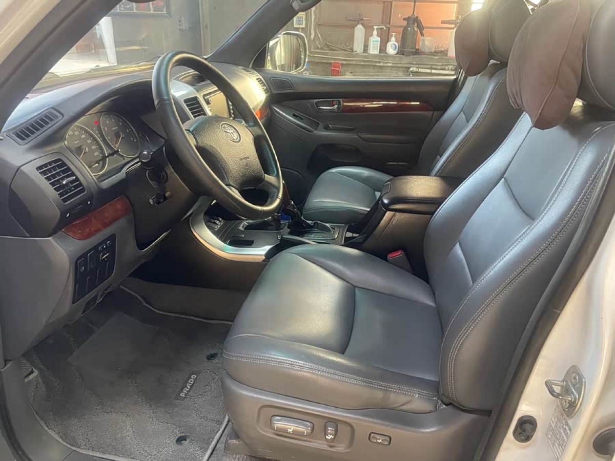 Toyota Land Cruiser Prado 2004 #6 Toyota Land Cruiser Prado 2004 car image #6