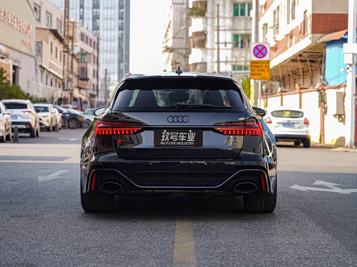 Audi RS 6 2023 car image #6