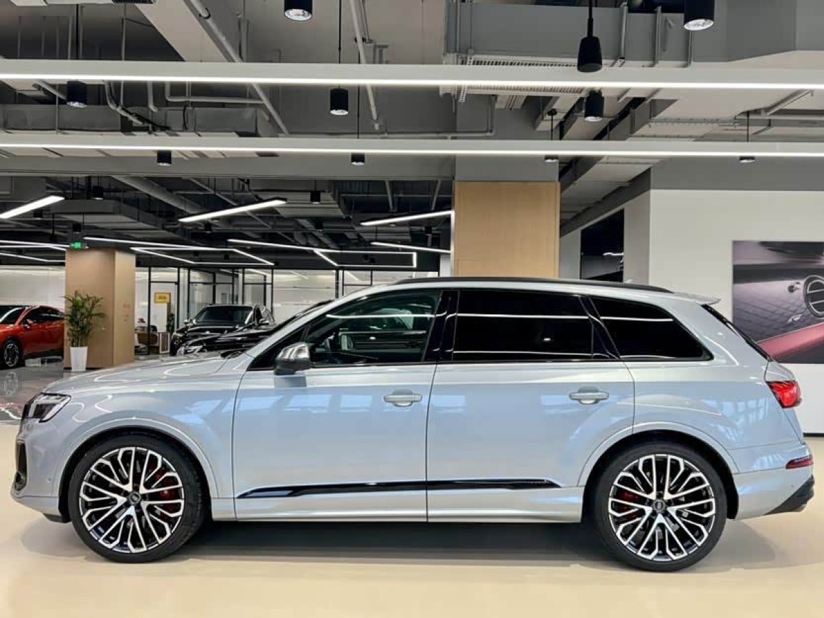 Audi SQ7 2024 #6 Audi SQ7 2024 car image #6
