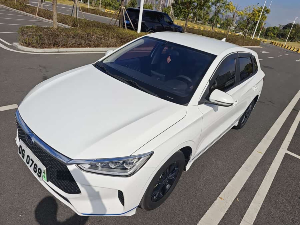 BYD e3 2019 car image #6