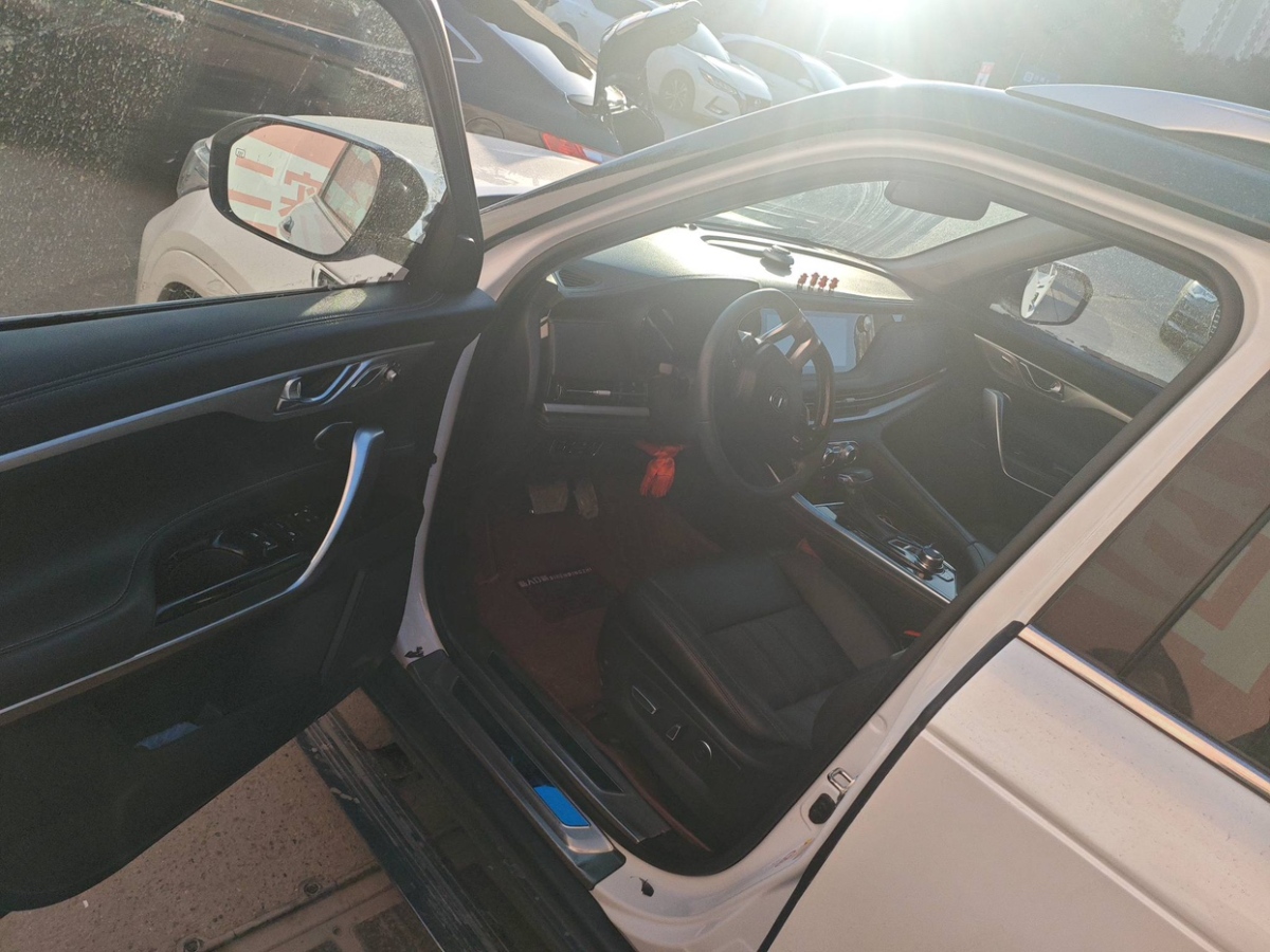 Changan CS95 2019 immagine di auto #6