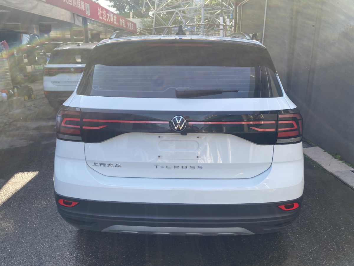 Volkswagen T-Cross 2023 car image #6