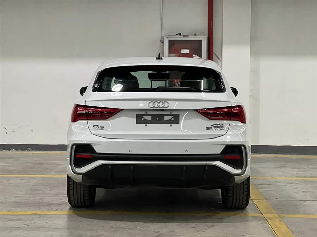 Audi 2023 car image #6