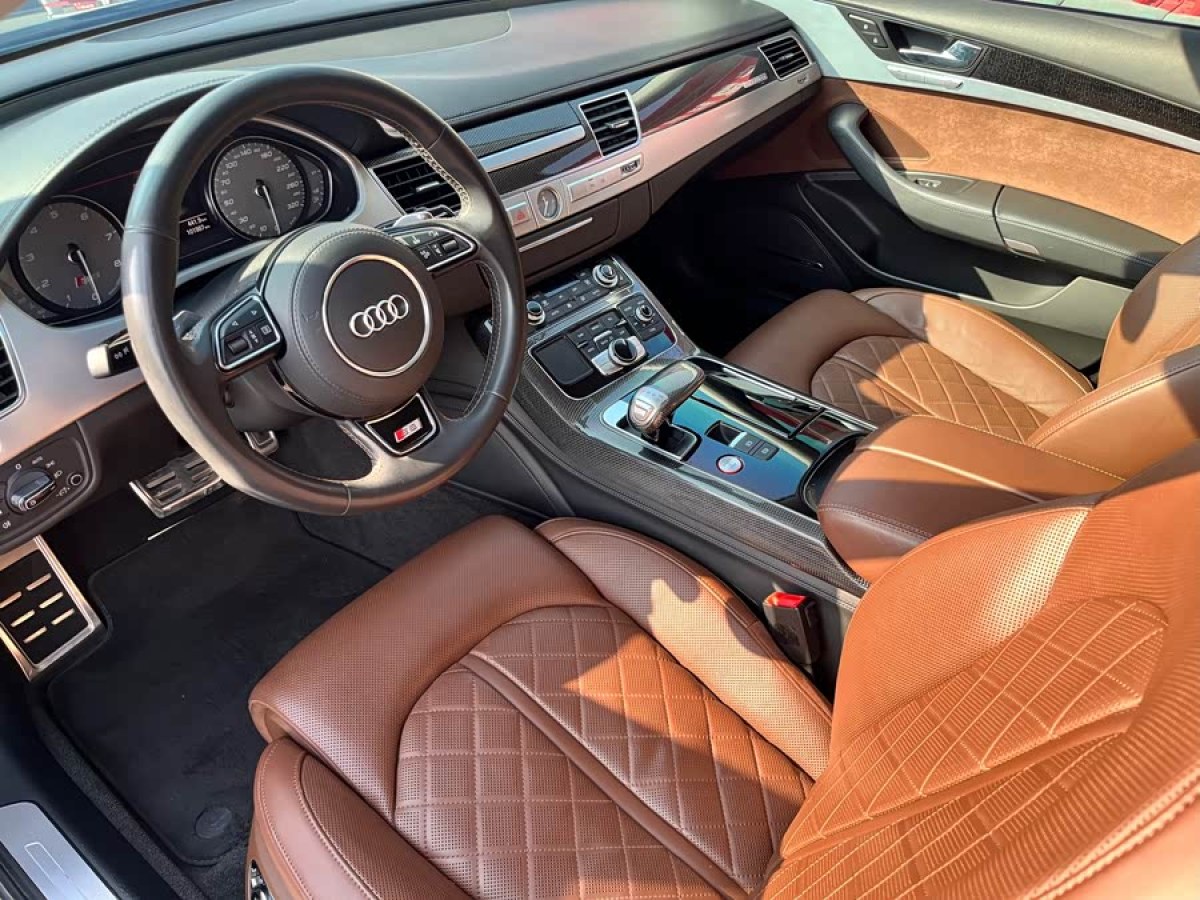 Audi S8 2013 car image #6