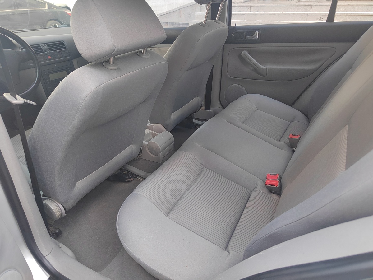 Volkswagen Bora Classic 2008 immagine di auto #6