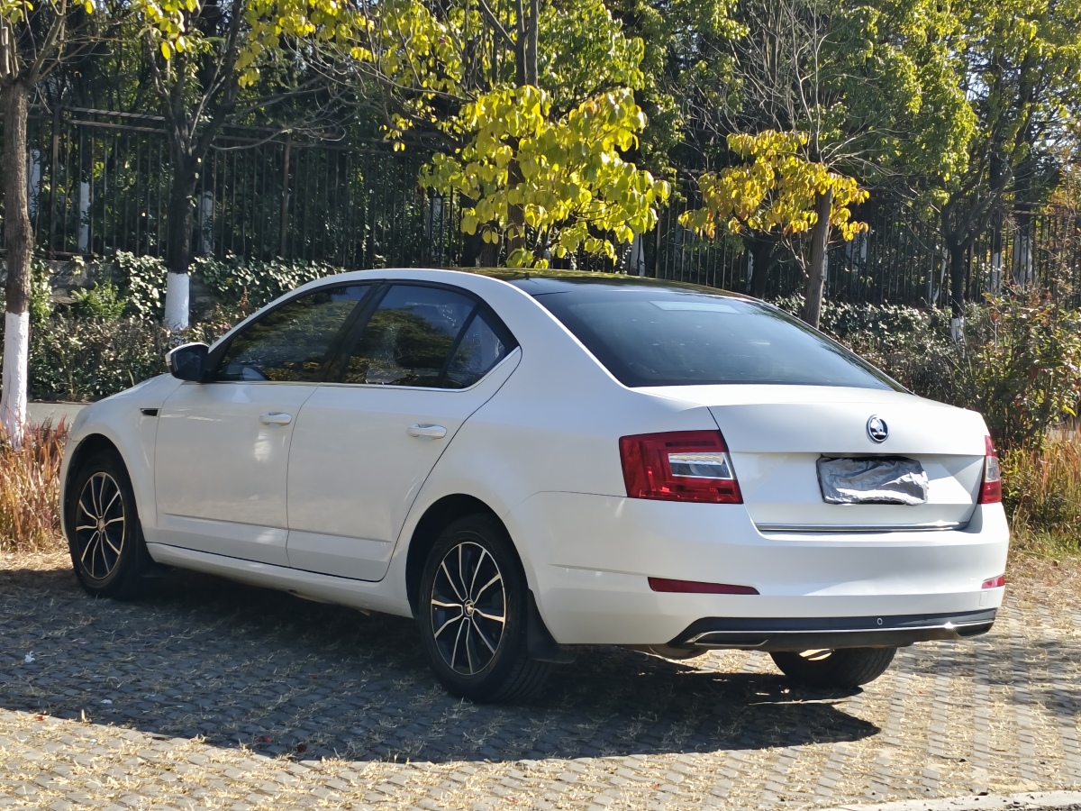 Skoda 2016 #6 Skoda 2016 car image #6