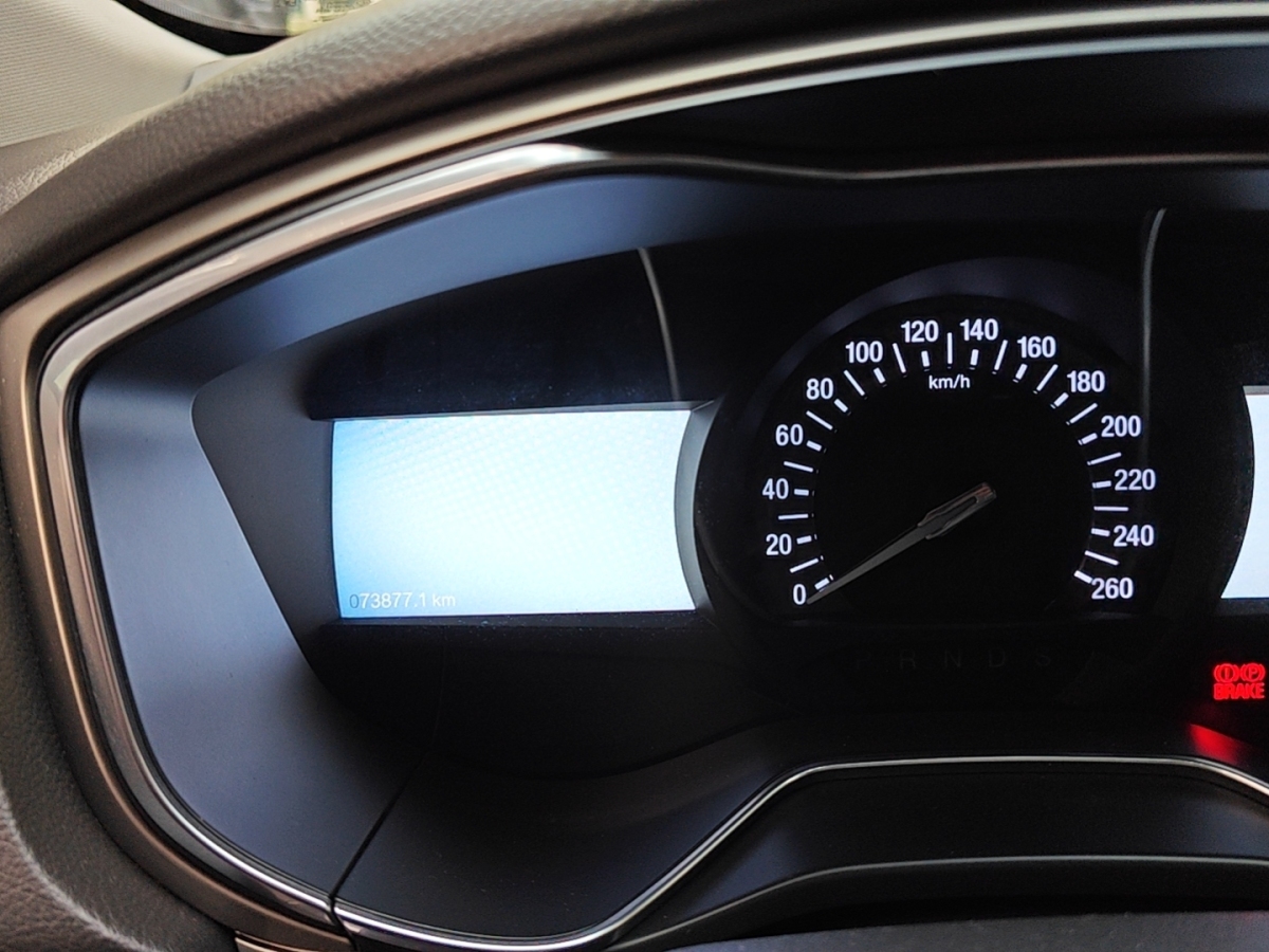 Ford Mondeo 2016 car image #6