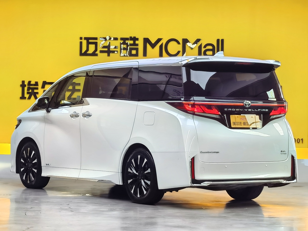 Toyota Vellfire 2024 immagine di auto #6