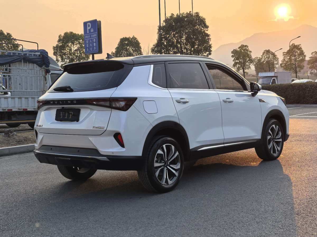 Wuling Asta 2022 #6 Wuling Asta 2022 صورة سيارة #6