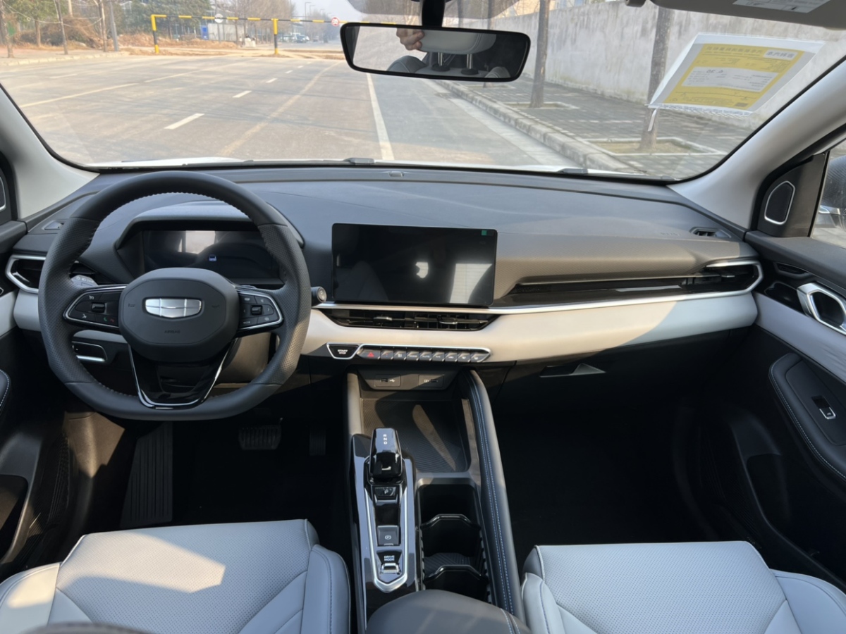 GEELY Coolray 2025 #6 GEELY Coolray 2025 car image #6
