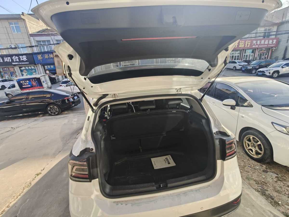 Volkswagen T-Cross 2020 car image #6