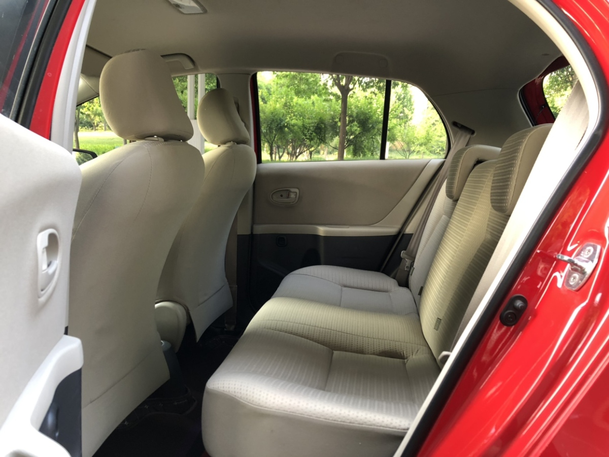 Toyota Yaris 2013 imagem de carro #6