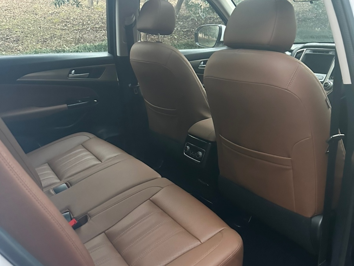 Changan CS95 2017 car image #6