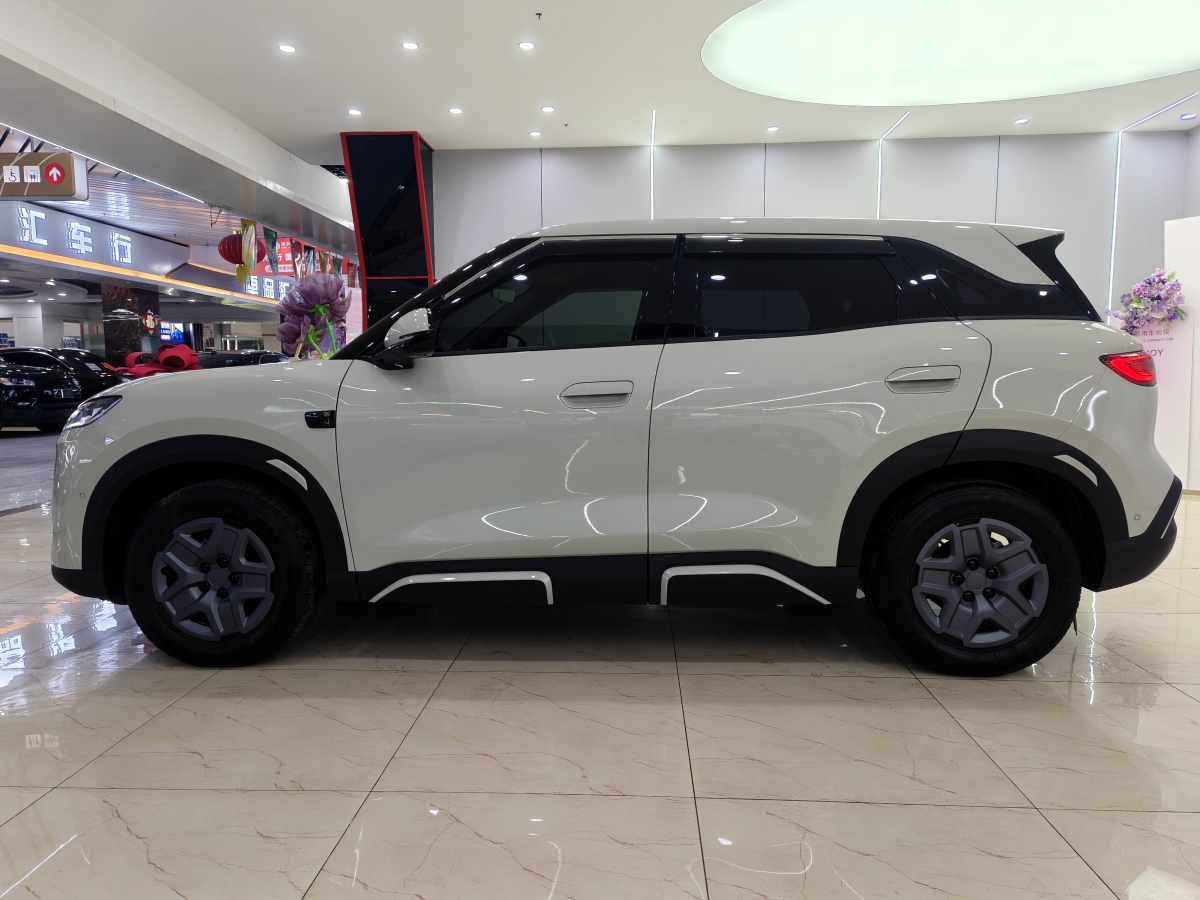 BYD YuanUP 2025 car image #6