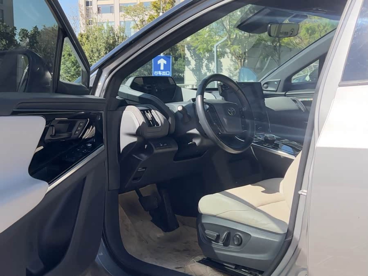 Toyota bZ4X 2022 image de voiture #6