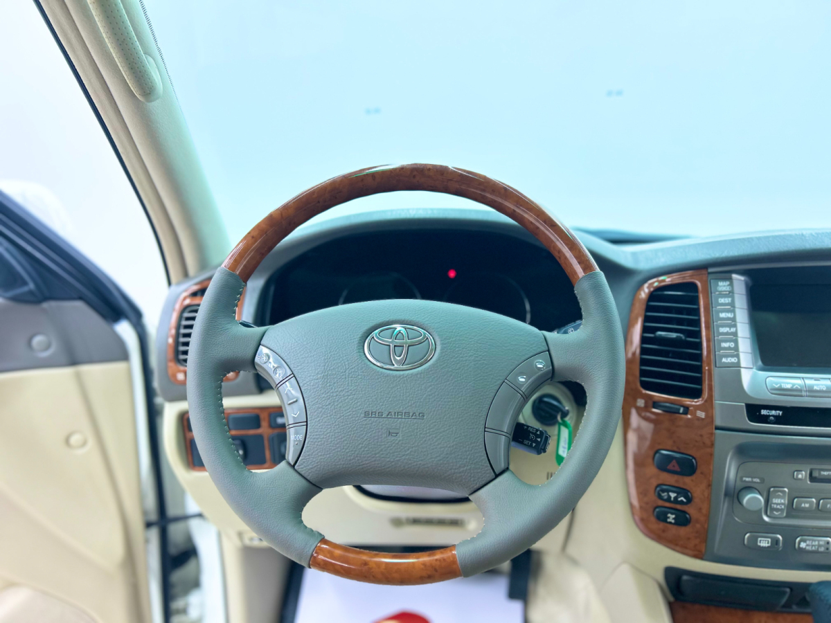 Toyota Land Cruiser 2005 #6 Toyota Land Cruiser 2005 car image #6