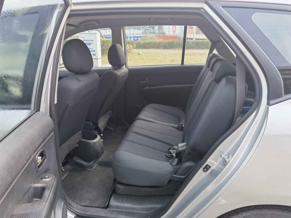 起亚 佳乐 2012 汽车图片 #6