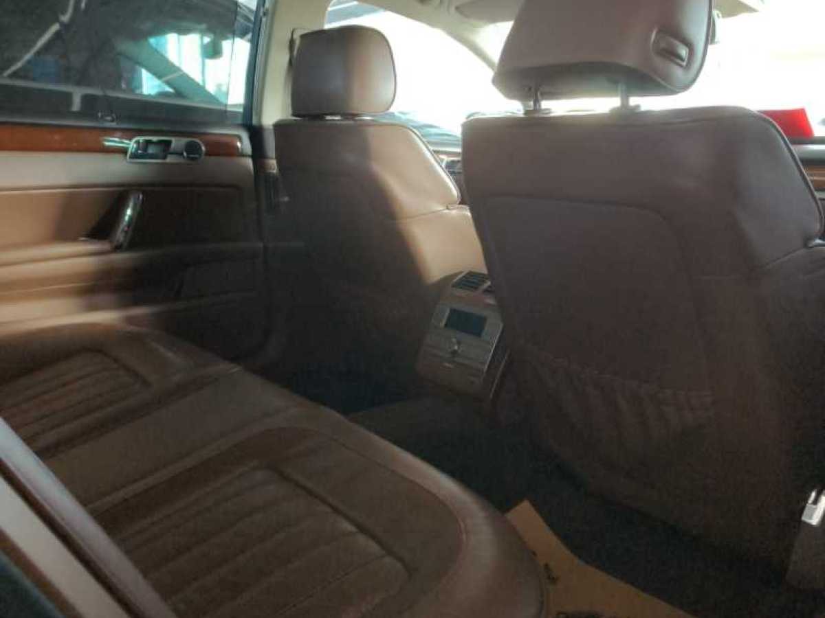 Volkswagen Pheaton 2011 immagine di auto #6