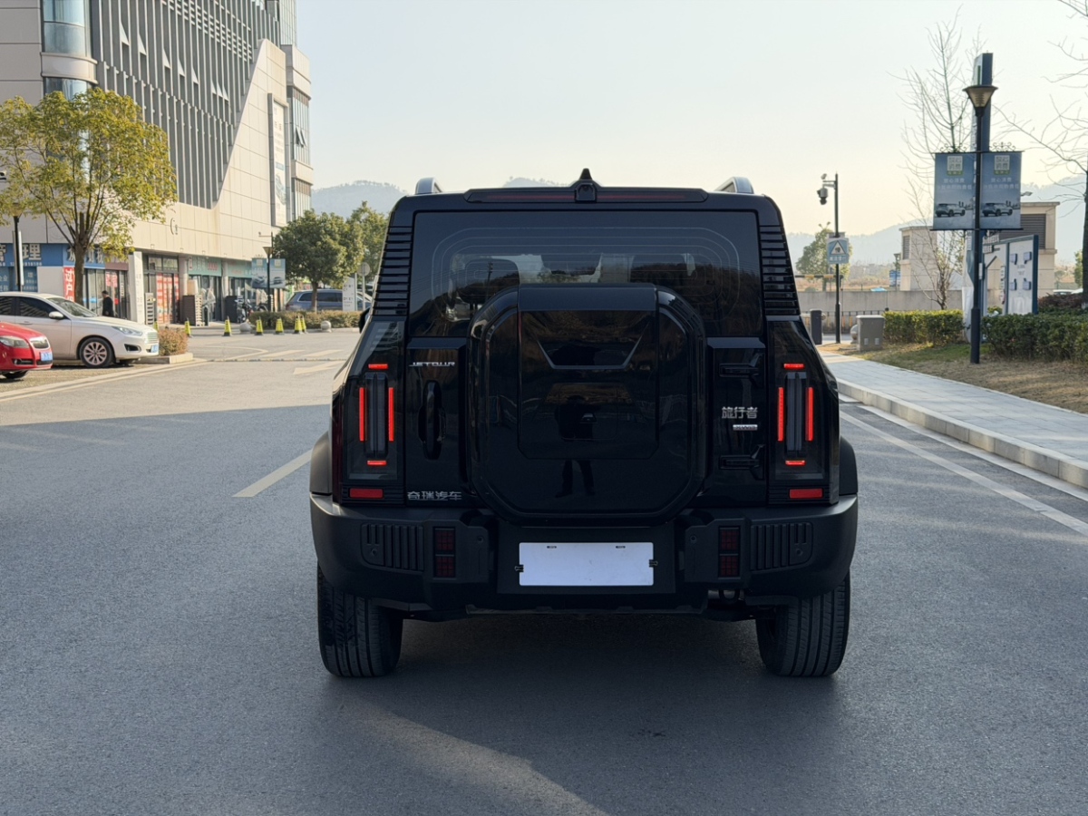 Jetour Traveller 2024 car image #6