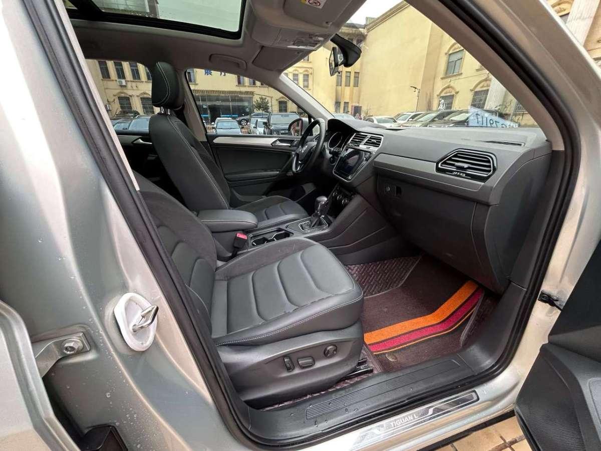 Volkswagen Tiguan L 2020 #6 Volkswagen Tiguan L 2020 car image #6