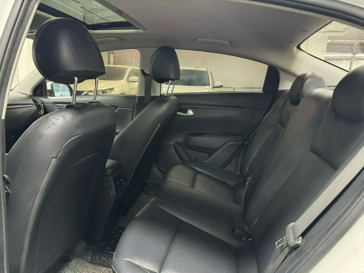 Kia K2 2018 #6 Kia K2 2018 car image #6