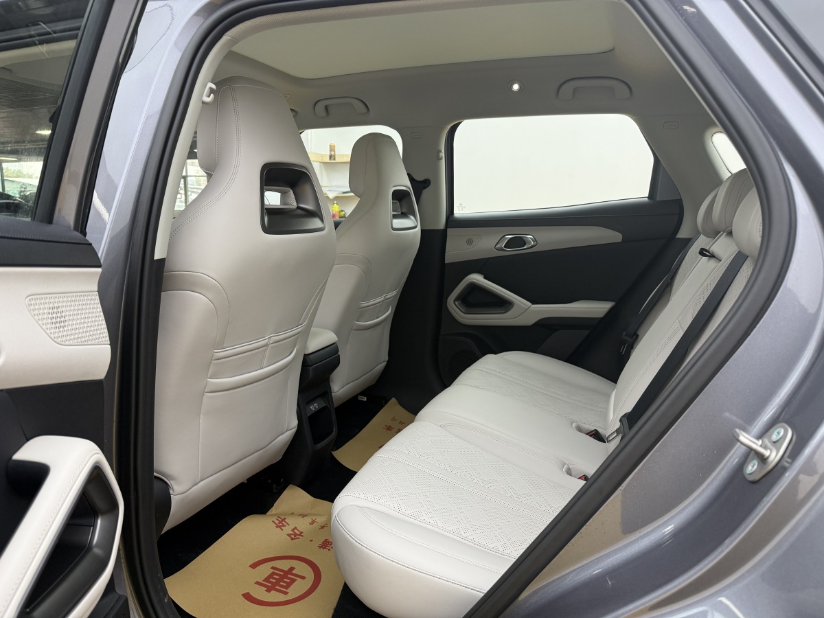BYD YuanUP 2024 #6 BYD YuanUP 2024 car image #6