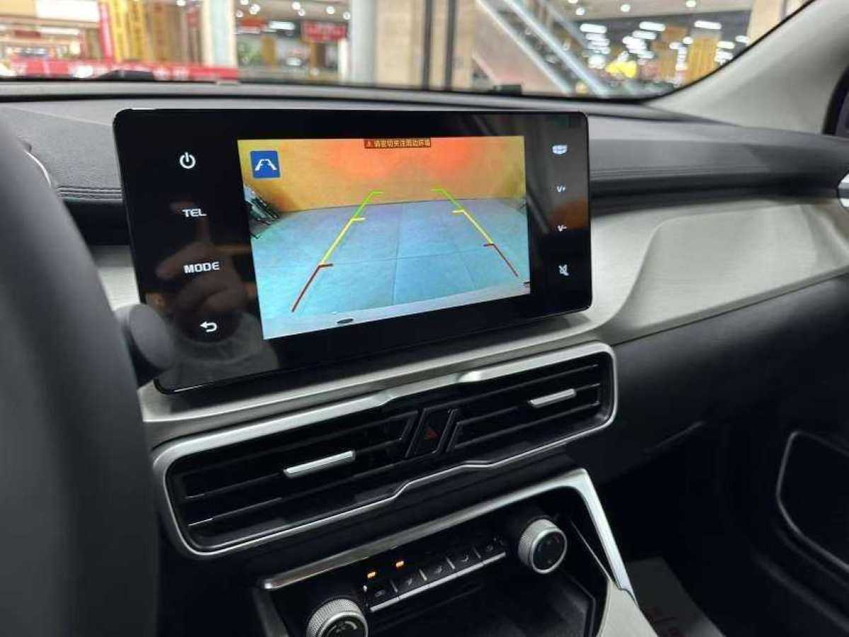 GEELY Coolray 2025 #6 GEELY Coolray 2025 car image #6