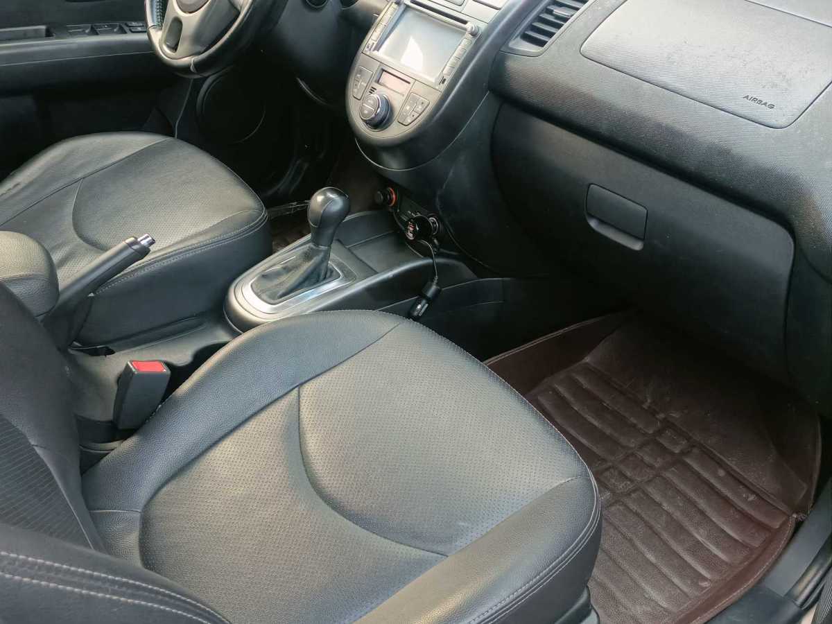 起亚 秀尔 2012 汽车图片 #6