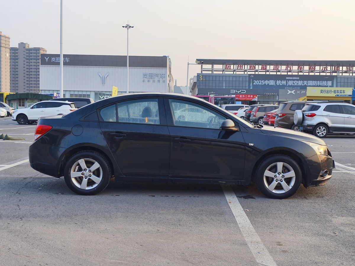 Chevrolet Cruze 2012 #6 Chevrolet Cruze 2012 car image #6
