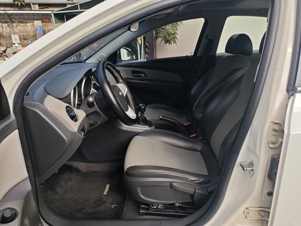 Chevrolet Cruze 2014 car image #6