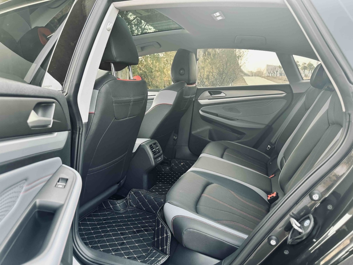 Volkswagen Lamando 2025 immagine di auto #6